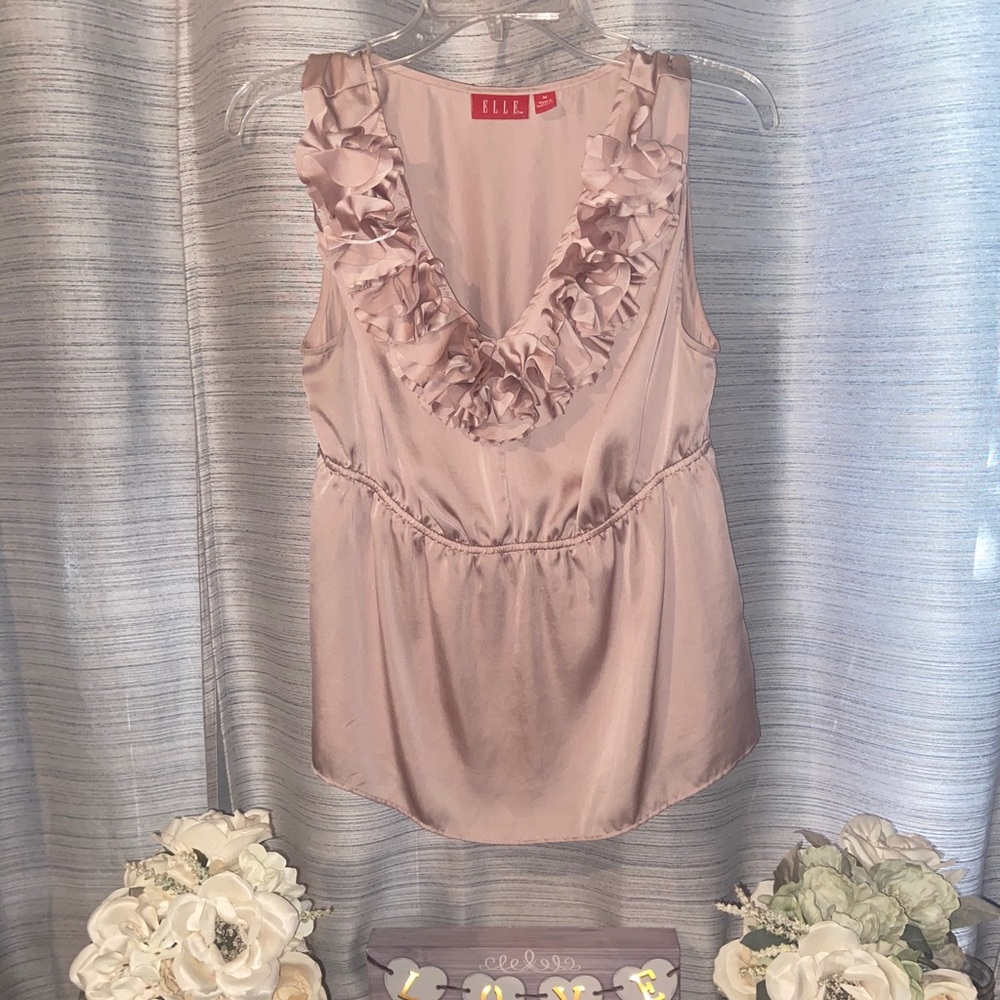 Rose pink  blouse with flower ruffle neckline 🌷